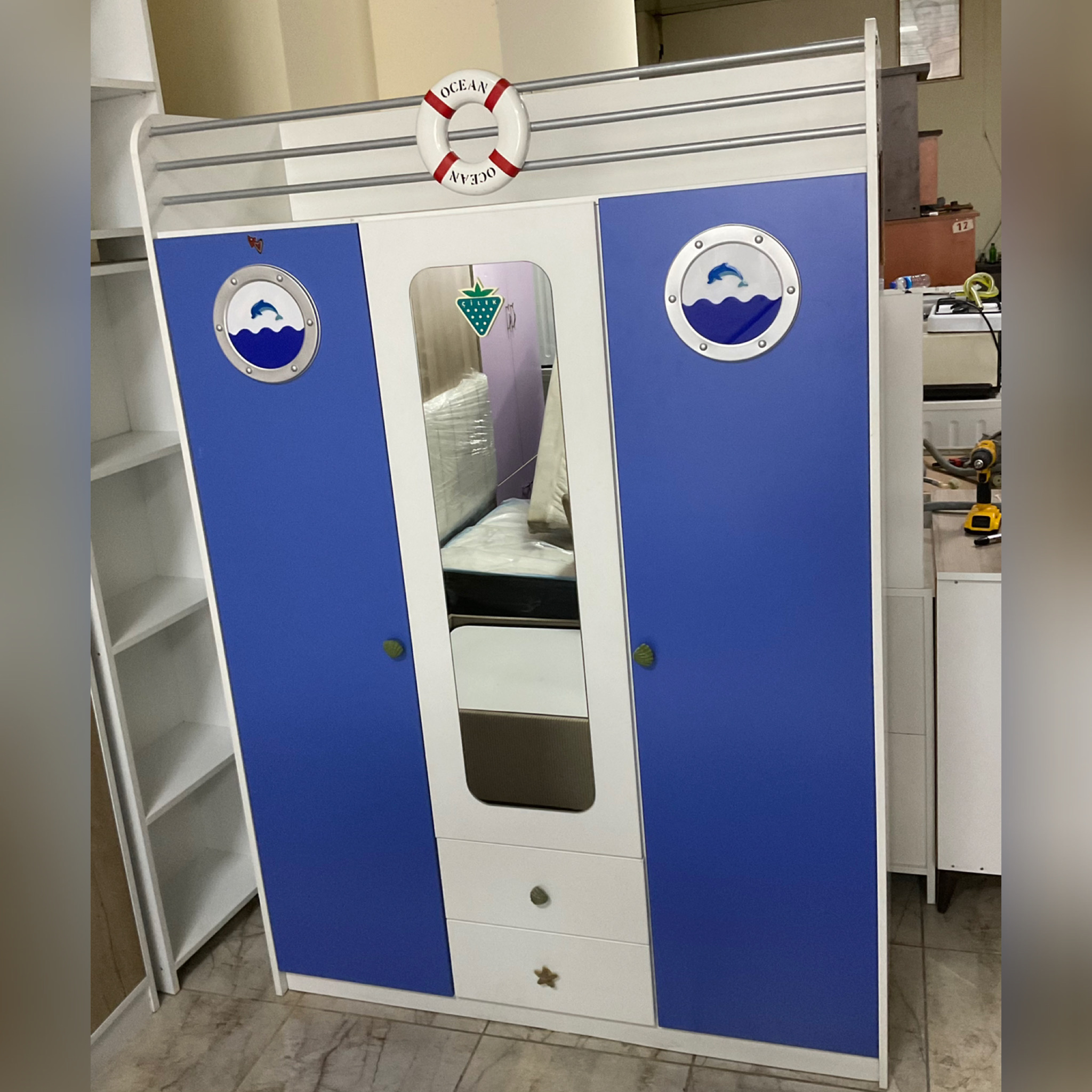 Mavi Çilek Genç Odası Elbise Dolabı Boy193 cm En134 cm